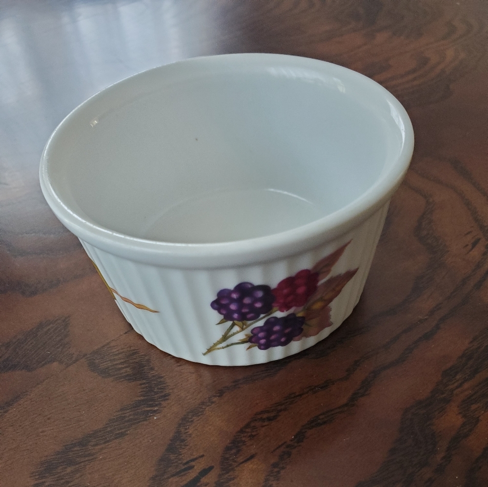 Royal Worcester Evesham Made in England Porcelain Ramekin